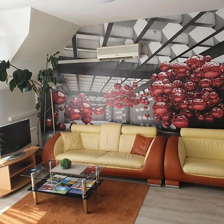 Gyorapartman Extérieur photo