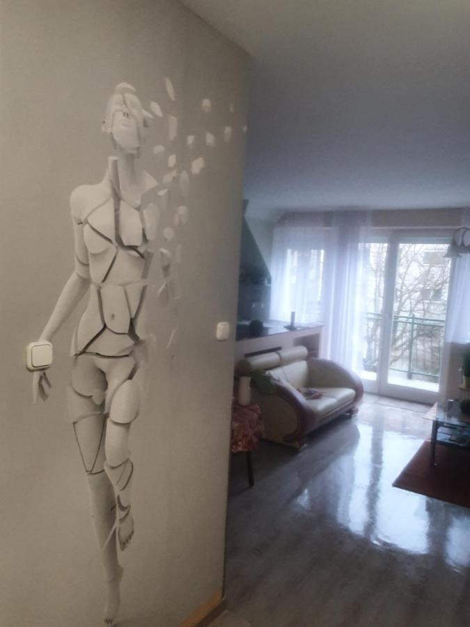 Gyorapartman Extérieur photo